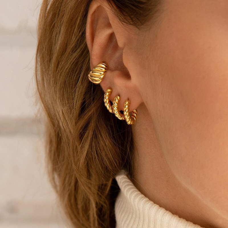 12/14/16 มม.อินเทรนด์ Twisted  - Conch Earring Hoop บทวิจารณ์และราคา